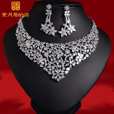 繁花似锦轻奢精致锆石花朵项链