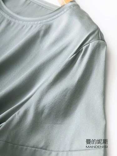 Качественная шелковая футболка