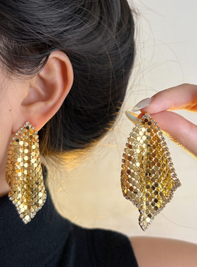 轻奢金色亮片长款流苏耳环女小众设计高级感气质夸张耳饰