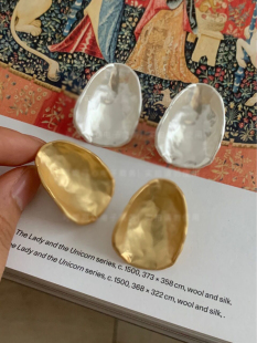 都市感时髦手工纹理不规则圆片抽象极简气质百搭耳环耳饰shine