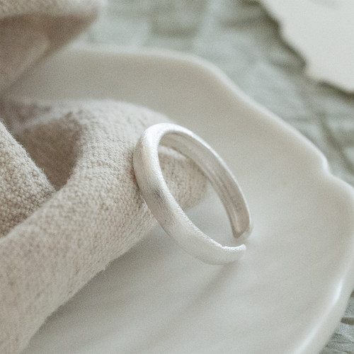 通体S925纯银拉丝戒指女款