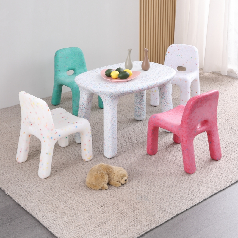 设计师儿童小椅子 网红ins家用靠背矮凳北欧幼儿园宝宝塑料小板凳