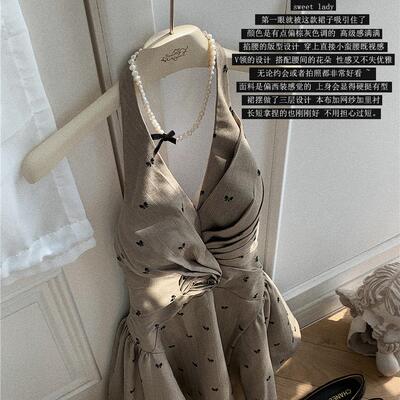 法式温柔蝴蝶结挂脖式抹胸连衣裙