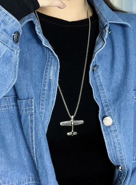 钛钢男女皆可小飞机项链不掉色