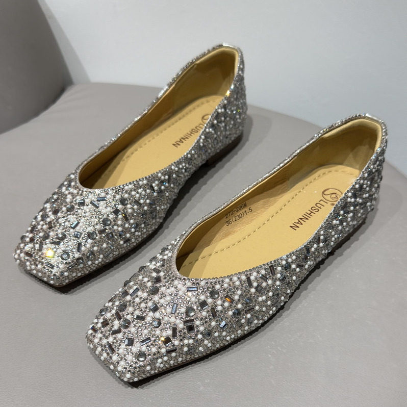 2025新款女鞋方头满钻珍珠水钻仙女平底鞋浅口软底银色气质单鞋女,女鞋,浅口单鞋,淘宝优惠券,粉丝福利购,淘宝优惠卷