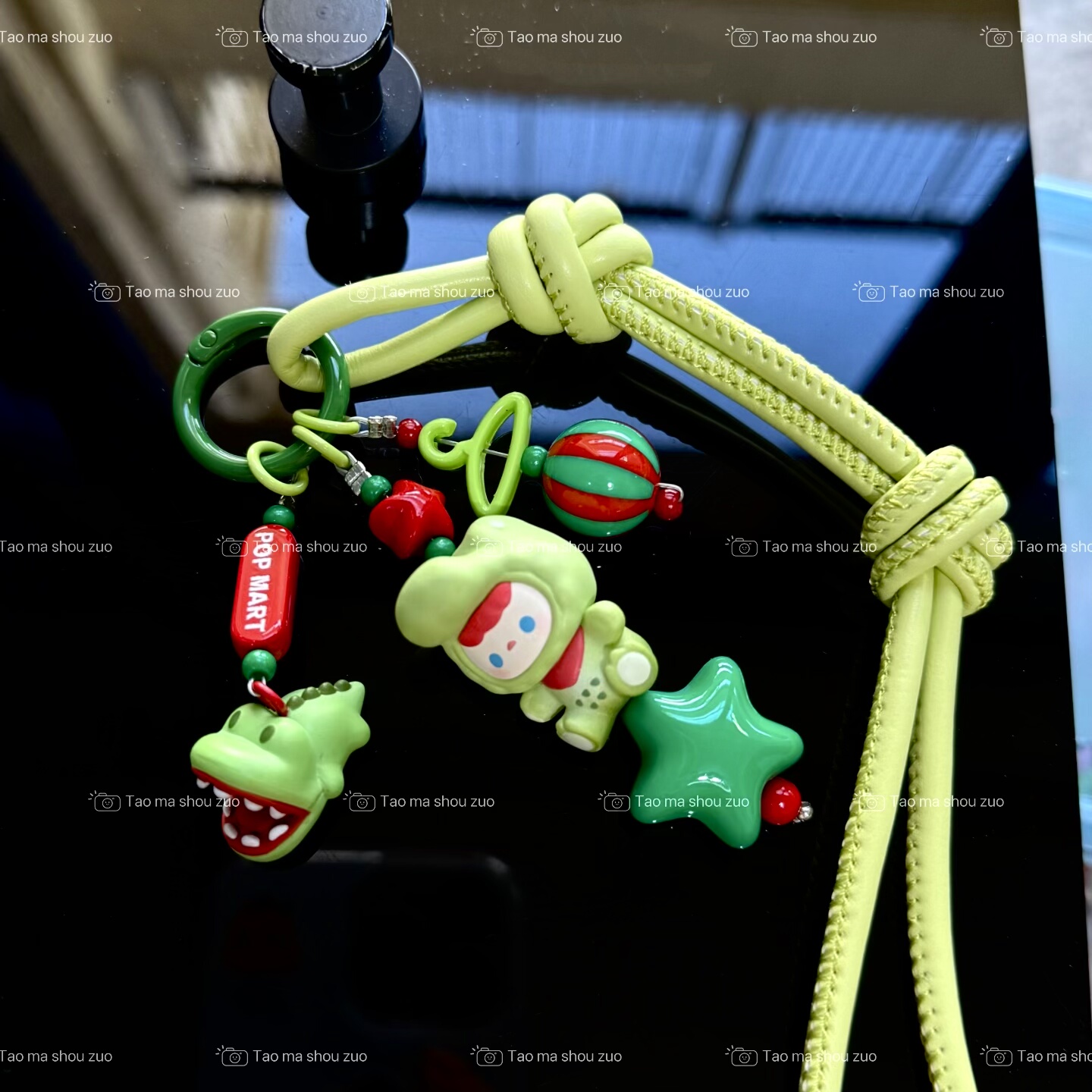 泡泡玛特正品萌粒diy挂坠睡衣毕奇鳄鱼抱抱手机挂链钥匙挂坠礼物