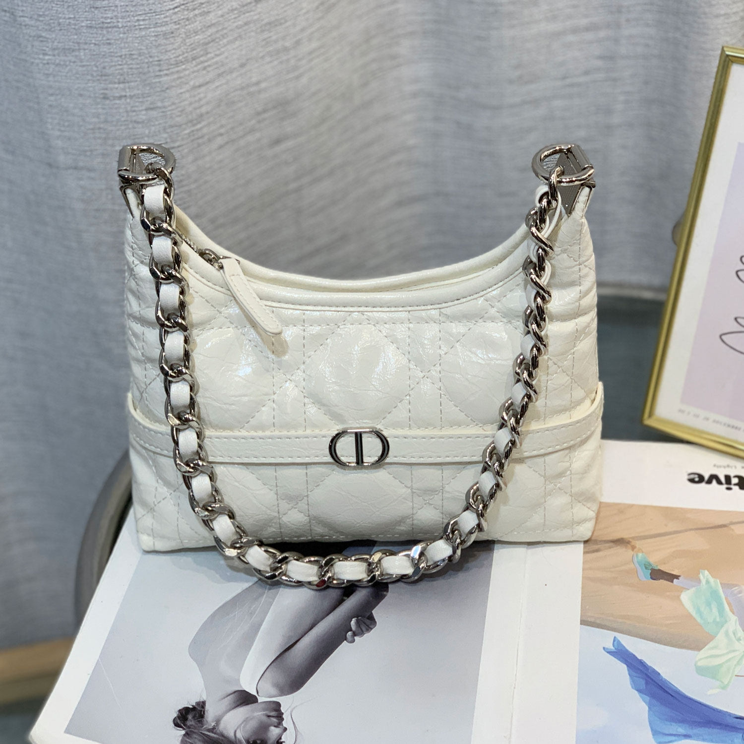 2026新款绣线粗链条小牛皮腋下单肩女包潮百搭斜挎小方包欧美字母