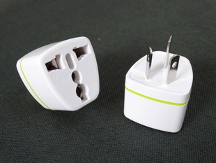 旅游用万能转换插头 国标三插转万能插座 采用优质镀镍铜片