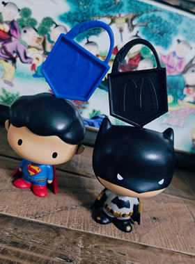 麦当劳超人与蝙蝠侠联名款玩具手办两件套孤品