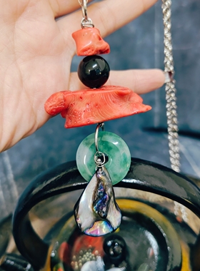 多宝海竹彩贝设计款项链吊坠孤品！戴上很特别！红色是海竹