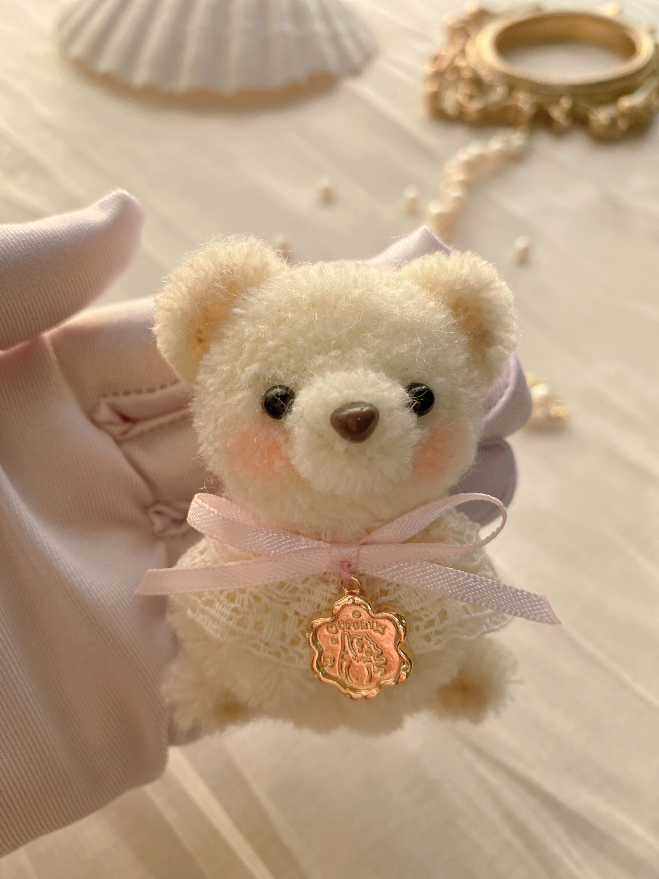 可爱小熊胸针毛绒公仔钥匙扣挂饰韩版卡通迷你包包小挂件生日礼物