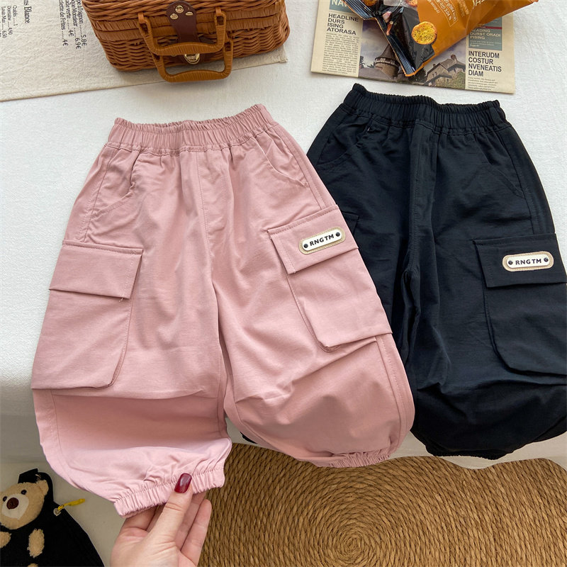 女童工装裤2026新款春秋季时髦宝宝韩版洋气时尚黑色长裤粉色裤子
