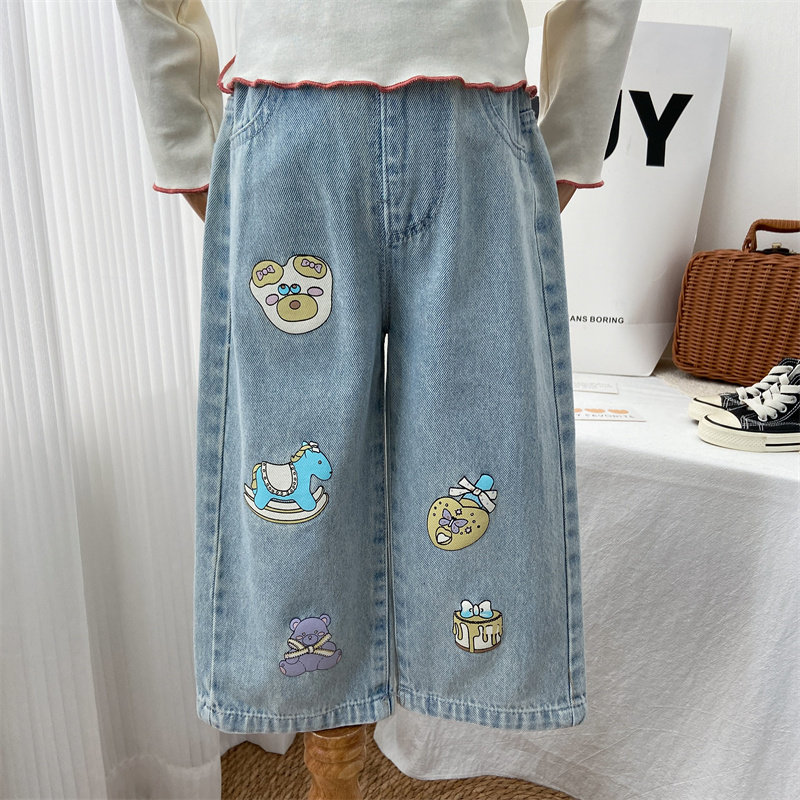 女童裤子春季2026新款小童洋气时尚浅蓝色直筒裤春秋季牛仔裤长裤