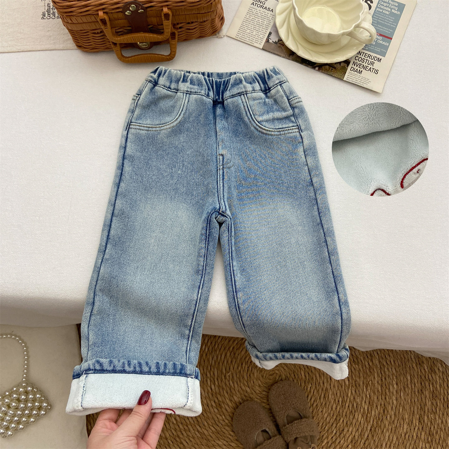 女童加绒牛仔裤女宝宝韩系冬季洋气裤子翻边裤脚刺绣窄版直筒裤潮