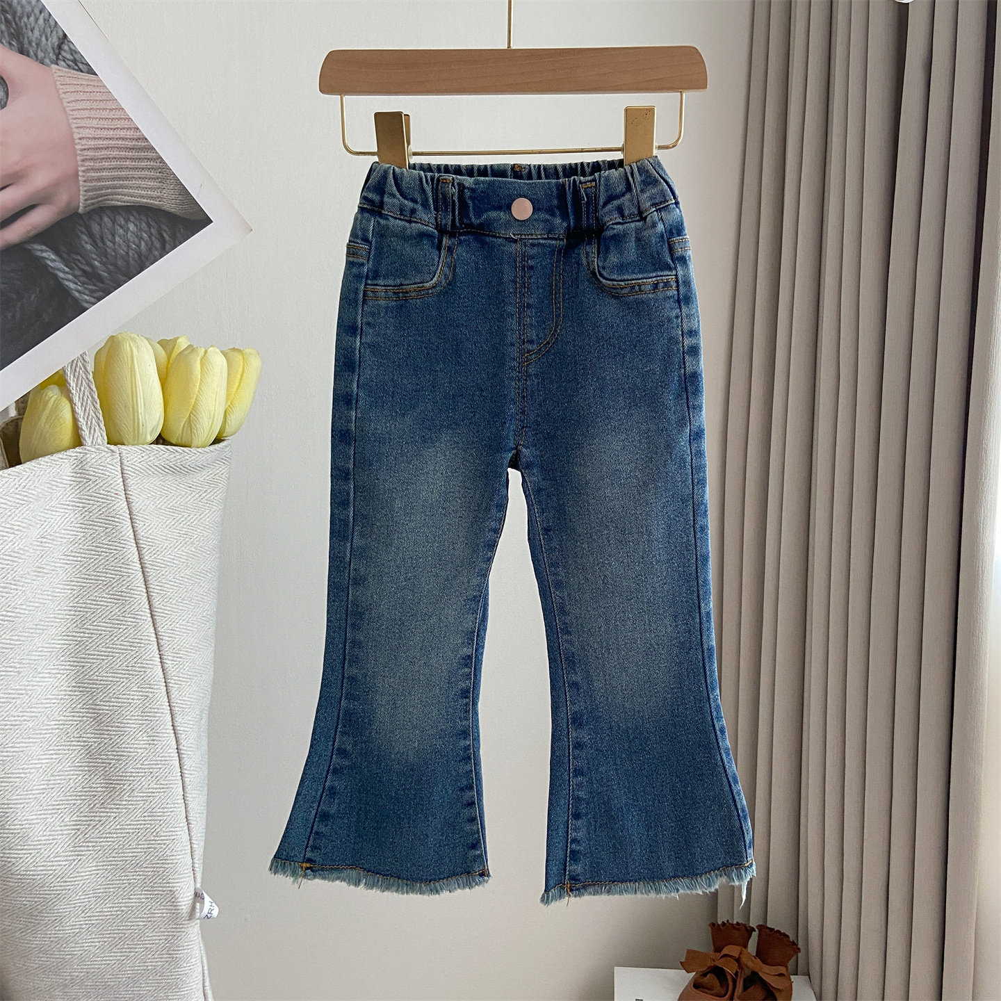女童裤子春季新款韩版洋气修身弹力牛仔裤时尚毛边喇叭裤微喇长裤