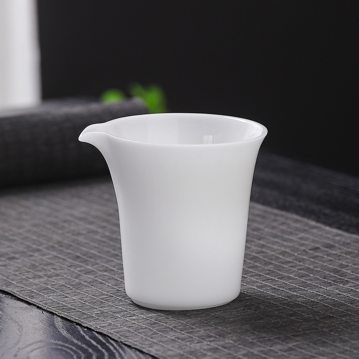 德化白瓷冰种璞玉瓷公道杯