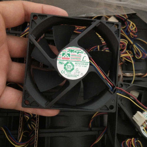 MGT9212XB-W25全新原装9225 12v 0.32a 9CM4线双滚珠散热风扇HZDO