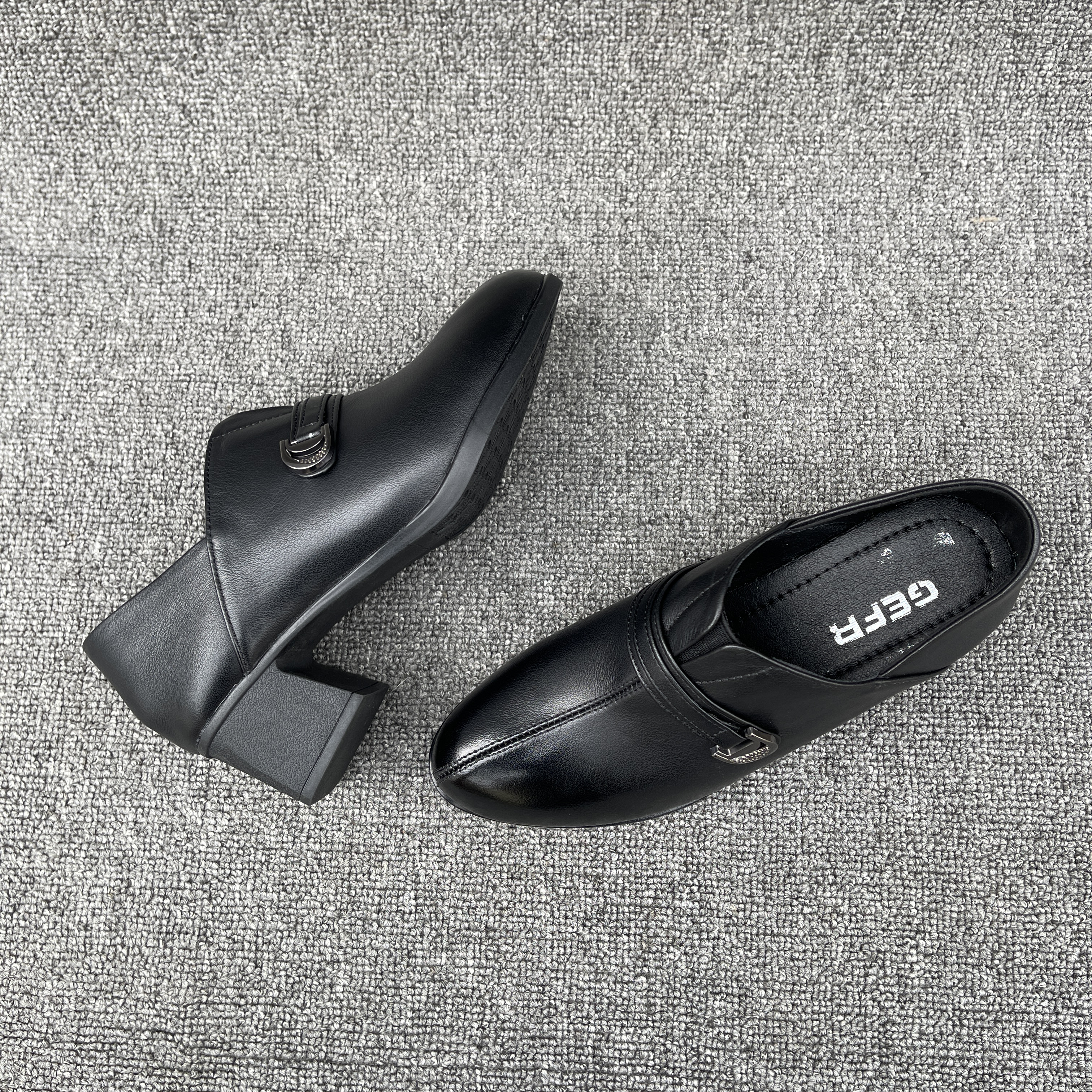 真皮软底中跟女鞋春秋粗跟休闲鞋