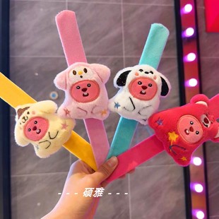 儿童毛绒卡通啪啪圈手环小海狸露比婚礼小礼物校园活动学生小礼品