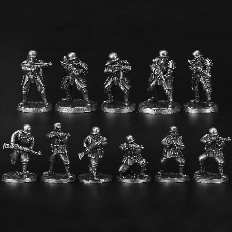 金属二战德军士兵人模型