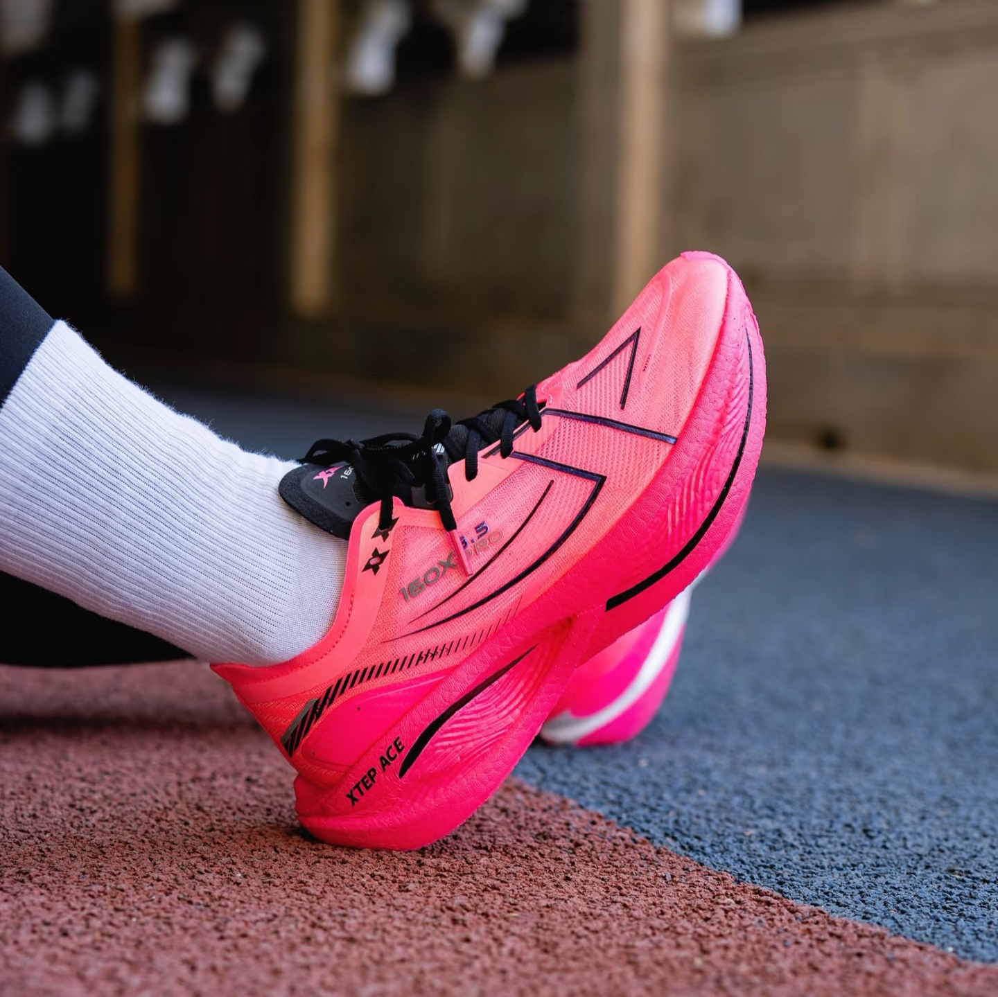 特步160x3pro运动鞋男中长跑马拉松竞速碳板跑鞋体考跑步鞋男减震