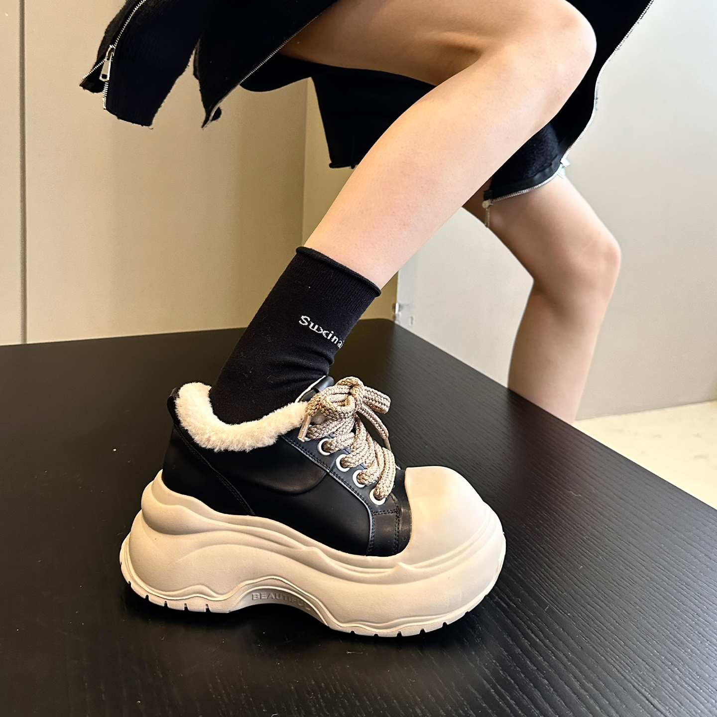 小众配阔腿裤厚底增高老爹鞋