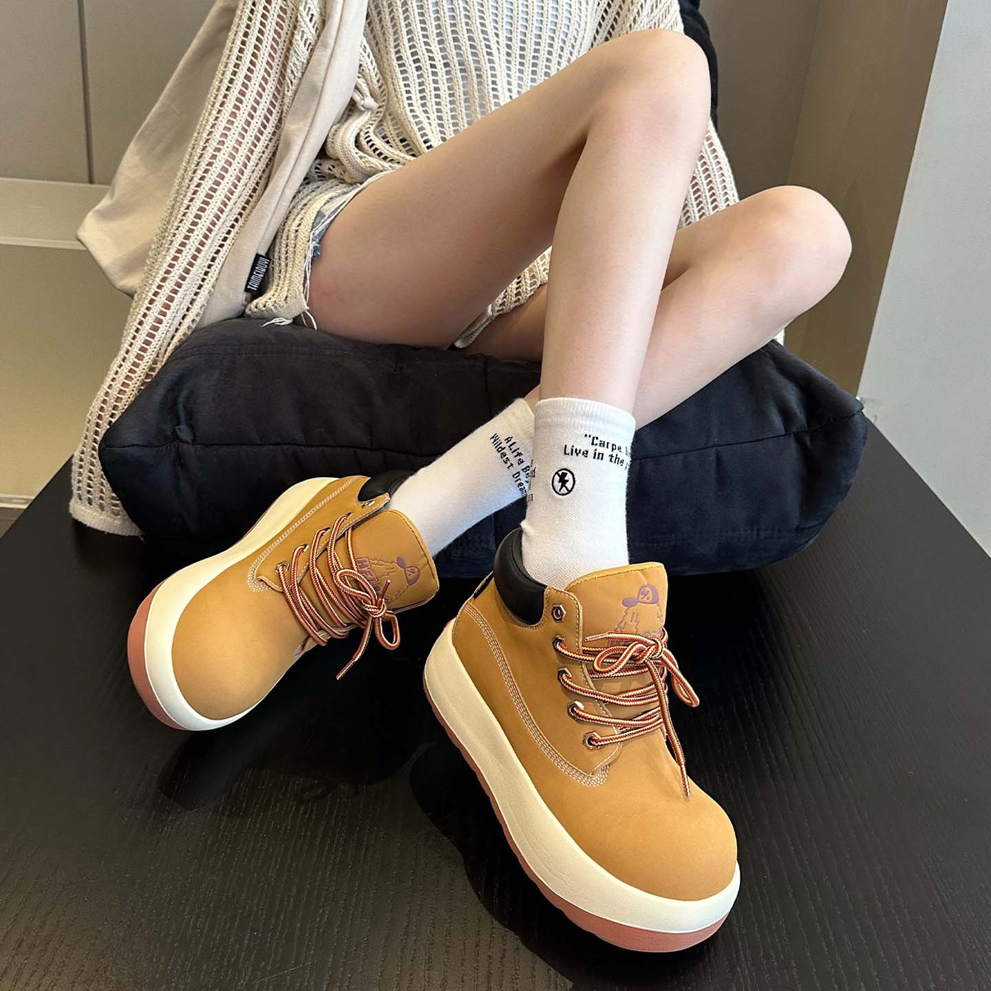 丑萌大头大黄靴厚底登山工装靴