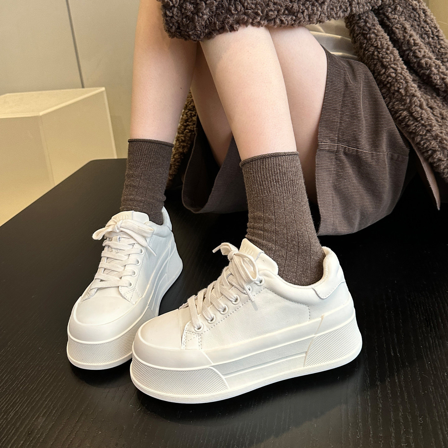 逛这家店就够了+韩版真皮冬季加绒显脚小厚底小白鞋女鞋面包板鞋,女鞋,休闲板鞋,淘宝优惠券,粉丝福利购,淘宝优惠卷