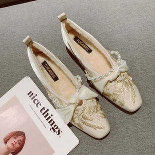 法式甜美珍珠装饰浅口方头低跟单鞋女2025年新款一脚套加绒毛毛鞋