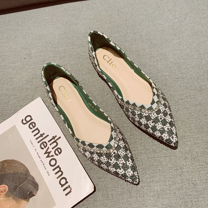 舒适软底鞋女2025秋季新款韩版气质水钻铆钉拼色浅口尖头平底单鞋,女鞋,浅口单鞋,淘宝优惠券,粉丝福利购,淘宝优惠卷