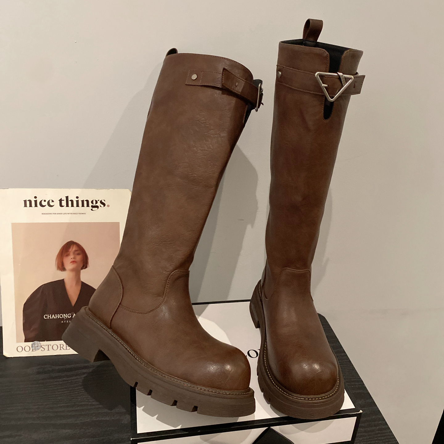 风皮带扣圆头高筒骑士靴女时装靴