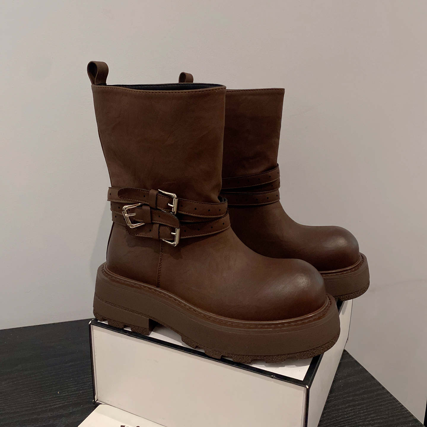 皮带扣短靴子套筒增高复古机车靴