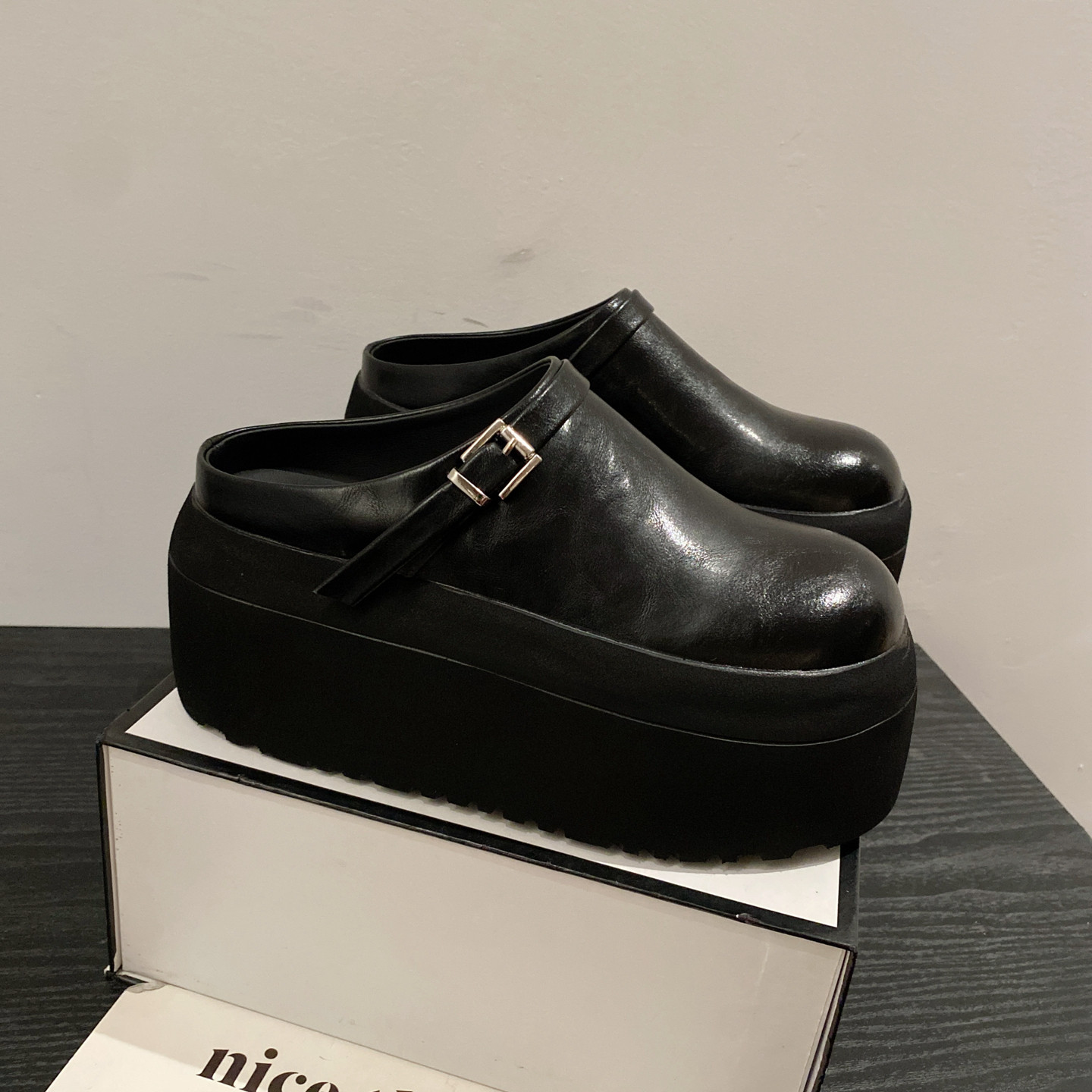 2026年新款小个子增高厚底勃肯包头拖鞋女外穿懒人一脚套半拖鞋