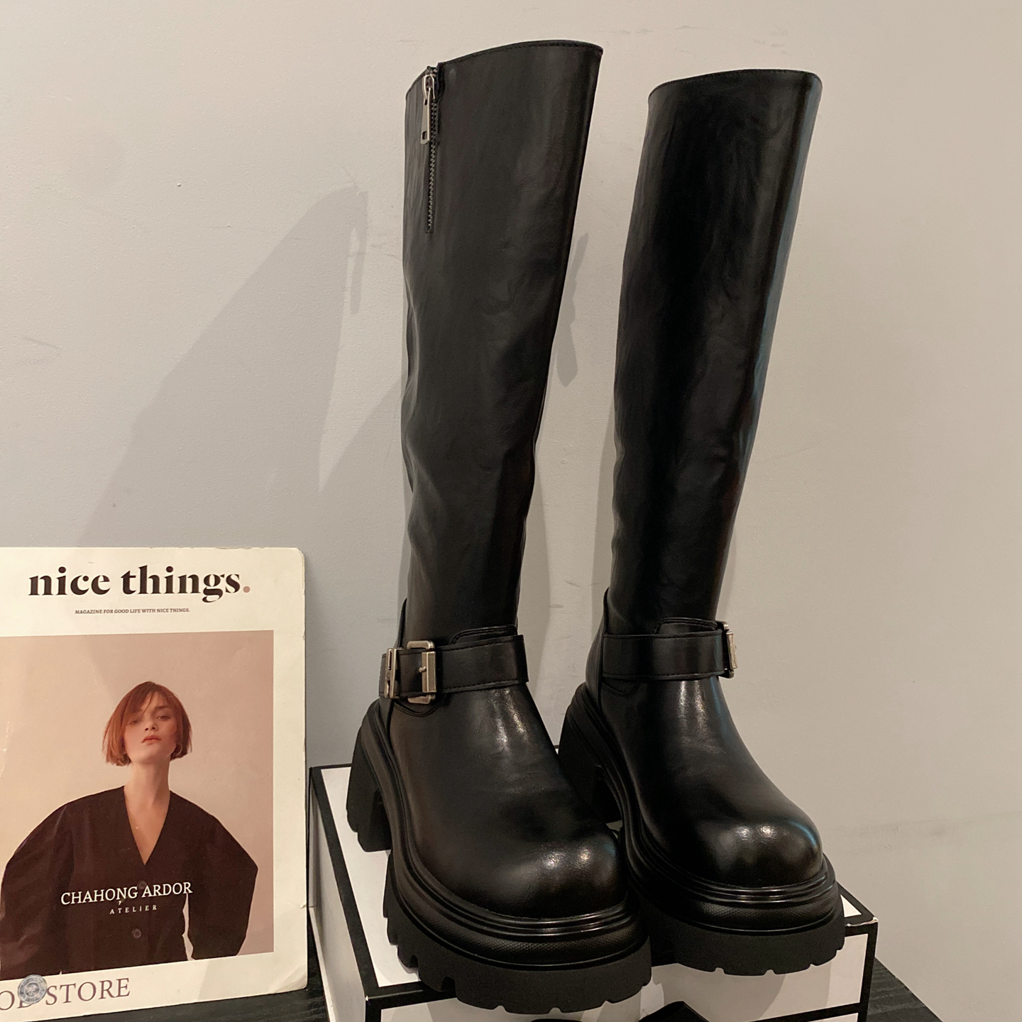 皮带扣后拉链长筒时装靴女2025年新款英伦风复古圆头休闲骑士靴