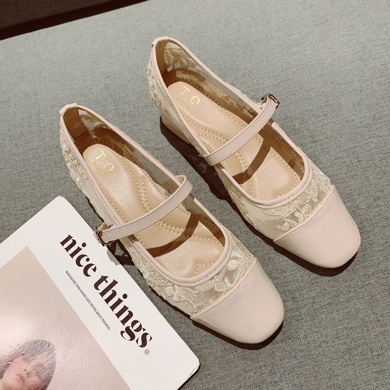 新中式国风绣花蕾丝玛丽珍鞋