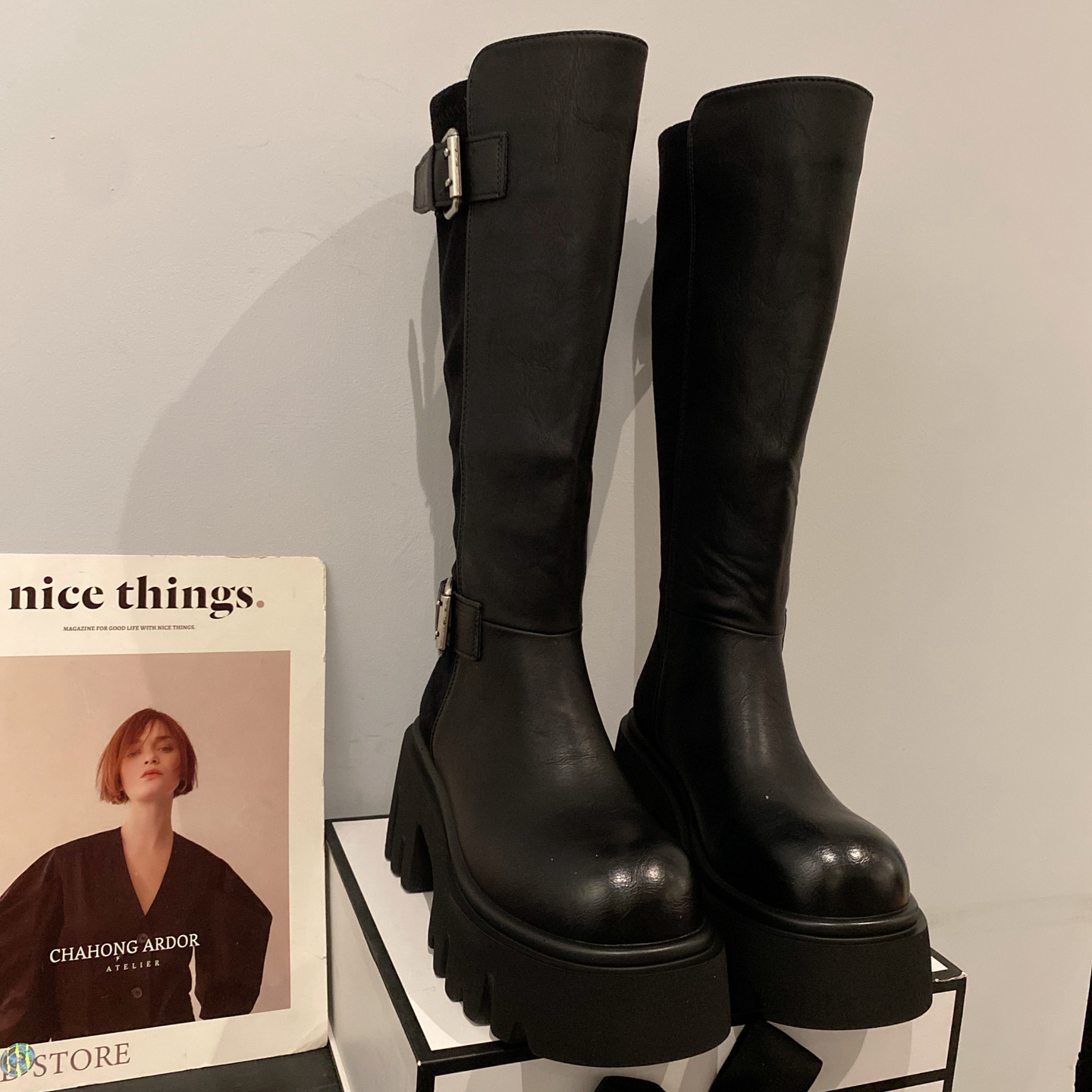 2025年新款英伦风复古圆头拼接面增高厚底长筒靴女皮带扣高筒靴,女鞋,时装靴,淘宝优惠券,粉丝福利购,淘宝优惠卷