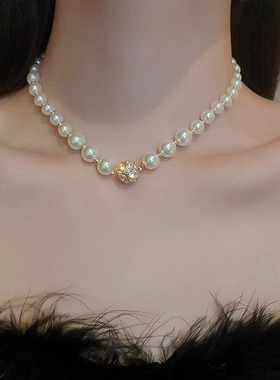 磁吸扣珍珠项链法式高定锁骨链太古里重工轻奢高级项链女