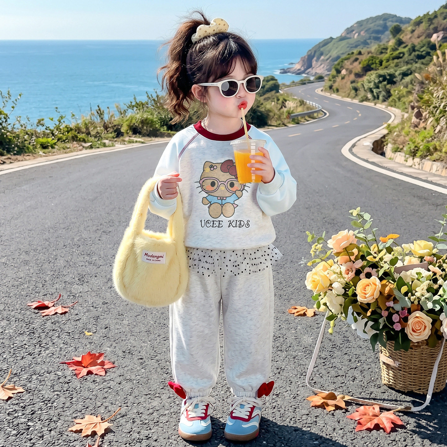 网红女童运动春秋款卡通蝴蝶结套装2026新款儿童休闲童装两件套潮