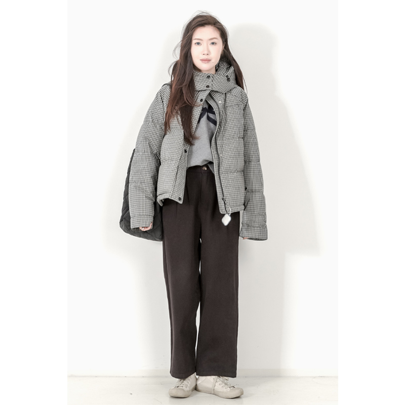 复古白鸭绒常规连帽格子羽绒服