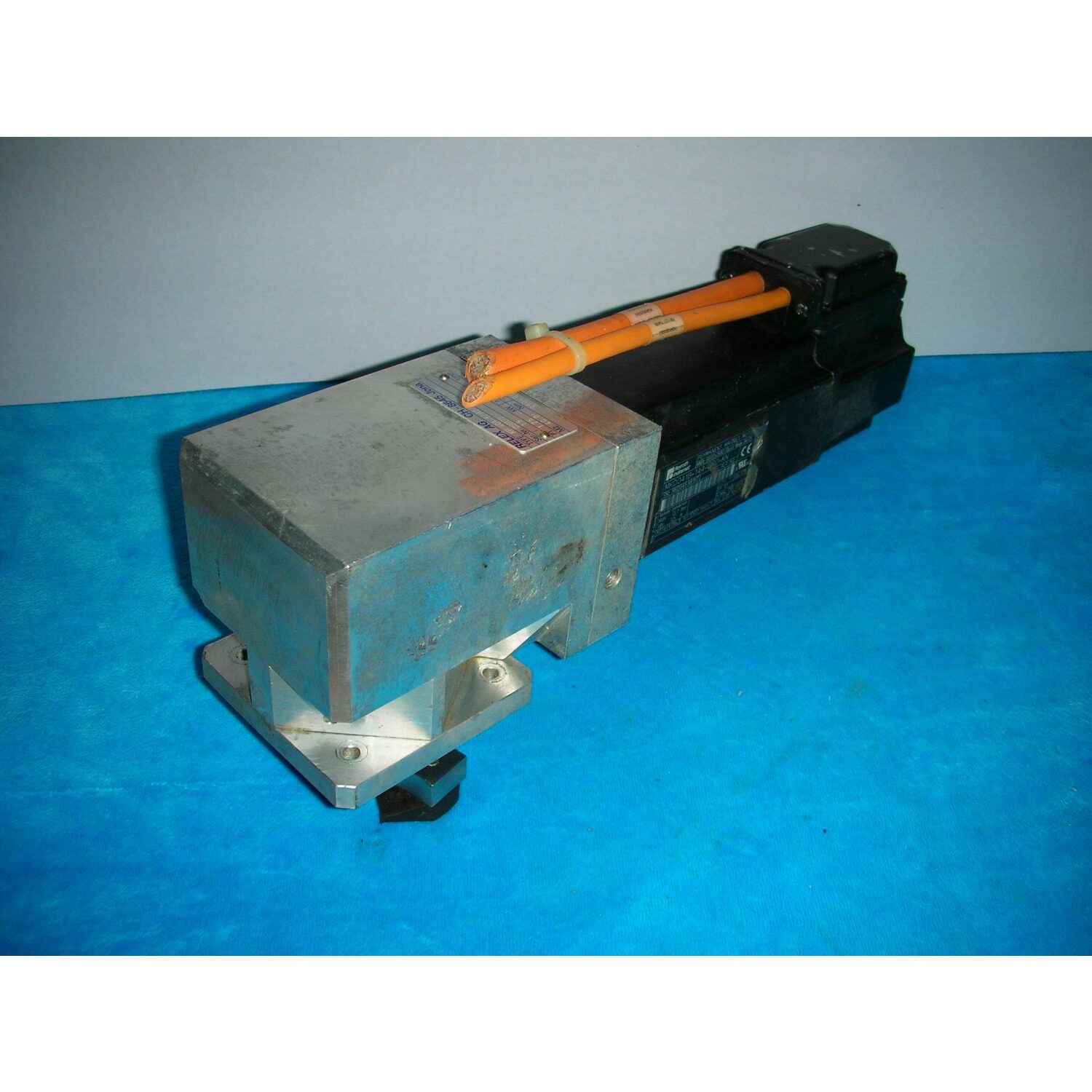 REXROTH MKD041B-144-GP0-KN+KP40A-6/M2/LS/0P2/0P8