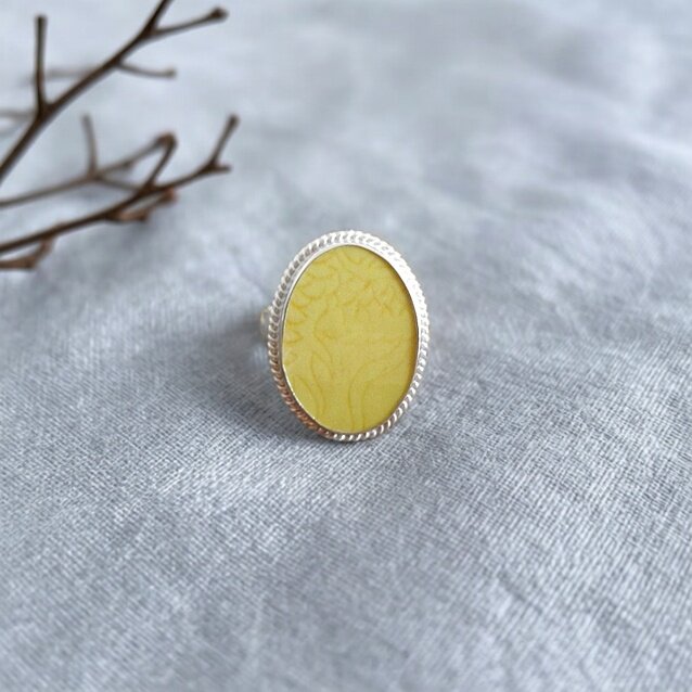 手工925纯银镶嵌 康熙御用官窑 黄釉暗刻龙纹 古瓷老瓷片首饰戒指