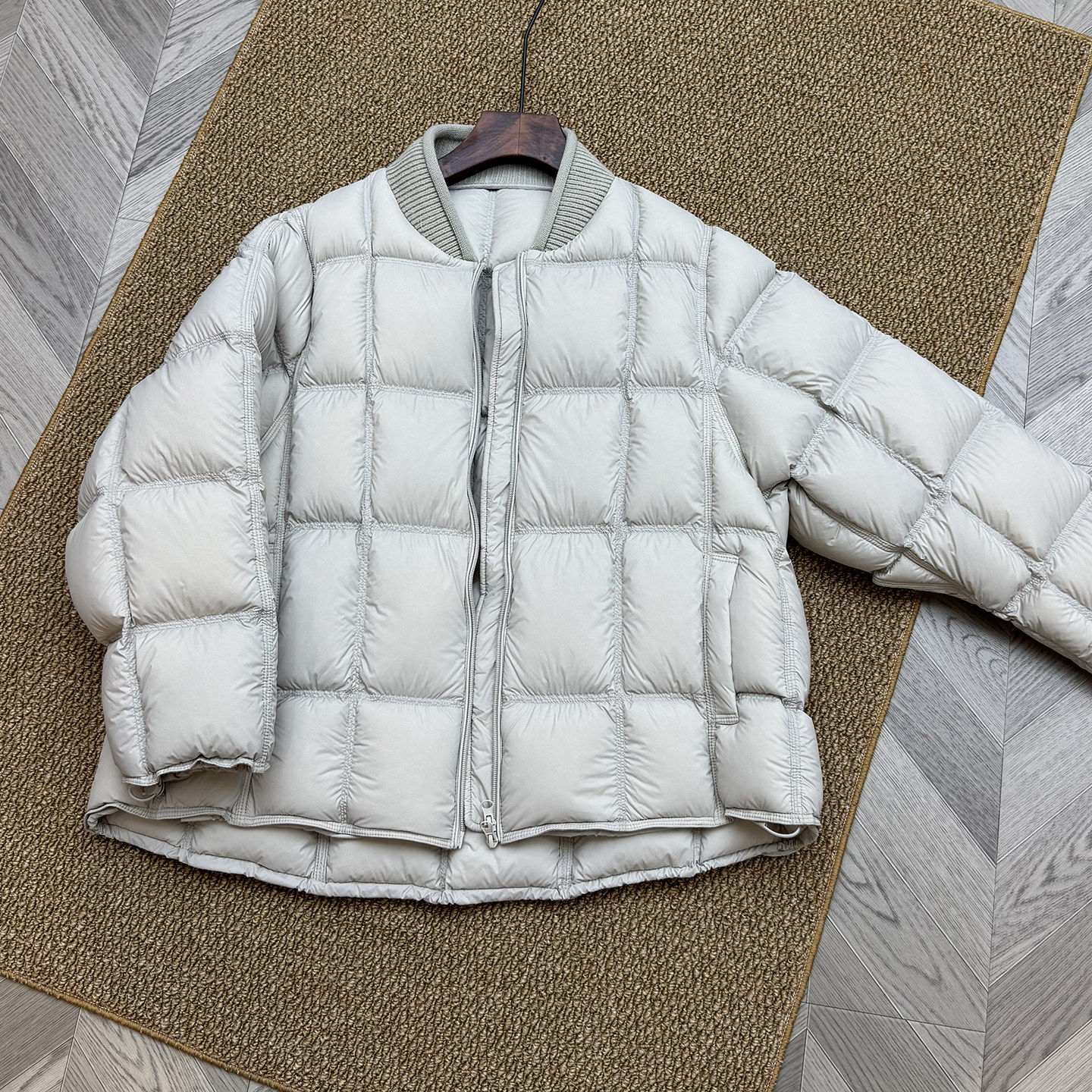 90白鸭绒针织立领短款羽绒服女冬