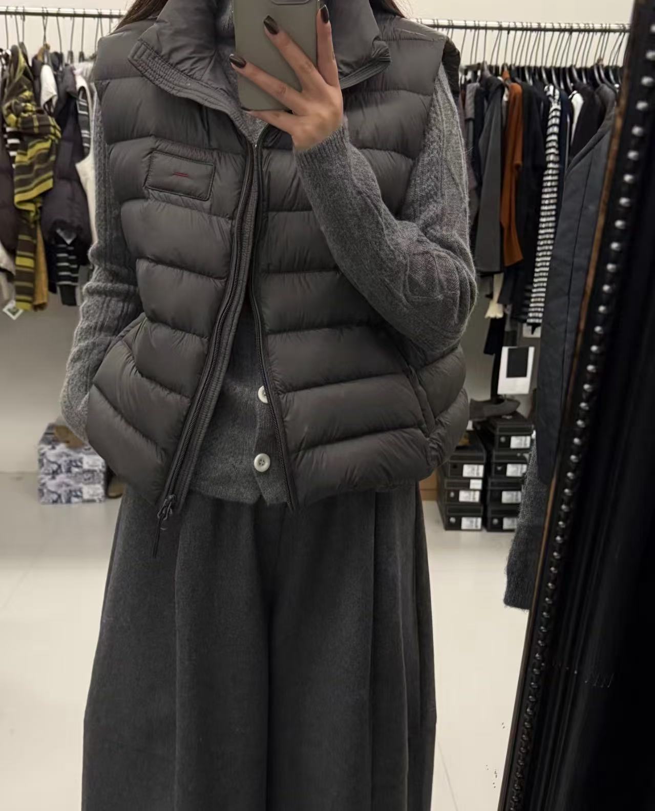 超轻蓬松排骨羽绒服马甲短款女2羽绒服