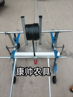 手拉式开沟覆膜铺滴灌一体机地膜覆盖可人力调节覆膜铺滴灌神器