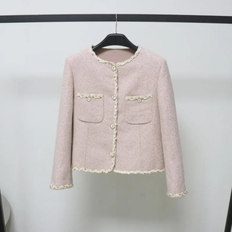 粉色小香风外套女秋冬2025新款法式小个子名媛高级感短款羊毛外套