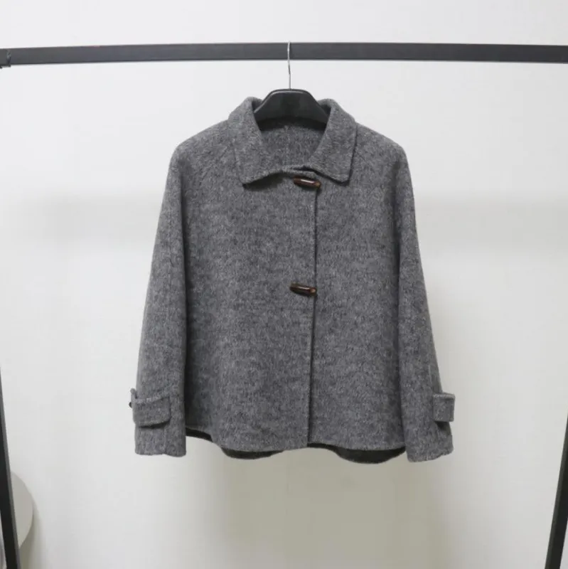 欧洲站大衣女短款2025春秋新款小个子牛角扣羊毛呢外套