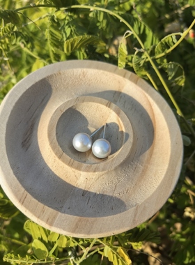 高级奶奶灰 8mm天然淡水珍珠耳钉 925银耳钉