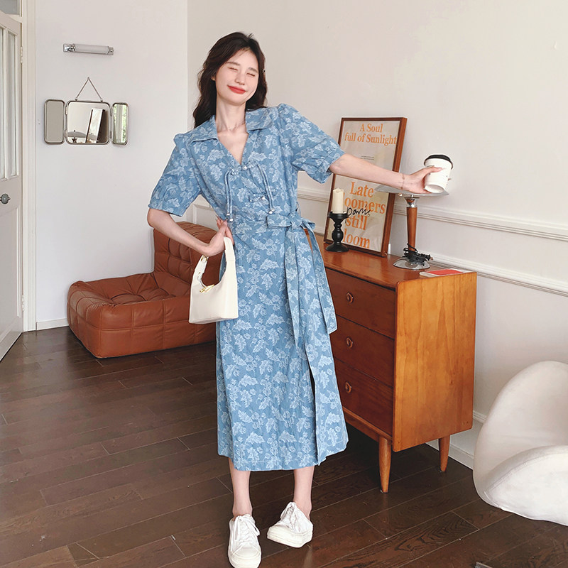 新中式盘扣提花牛仔连衣裙女2025夏季新款显瘦收腰开叉长A字裙子,女装连衣裙,2C069