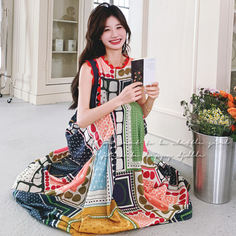 多巴胺穿搭宽松无袖背心大摆型长裙新款甜美森系连衣裙女夏设计感图片