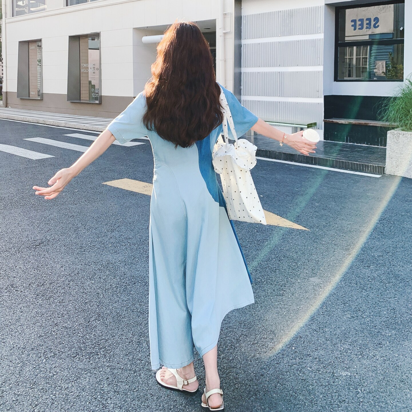 蓝色牛仔拼接连衣裙女2025年夏季新款设计感独特超好看不规则长裙,女装连衣裙,2C069